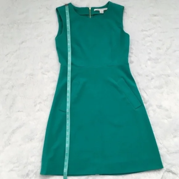 Like New Diane Von Furstenberg Turquoise Carpreena Mini Dress, size 2 - Picture 2 of 8